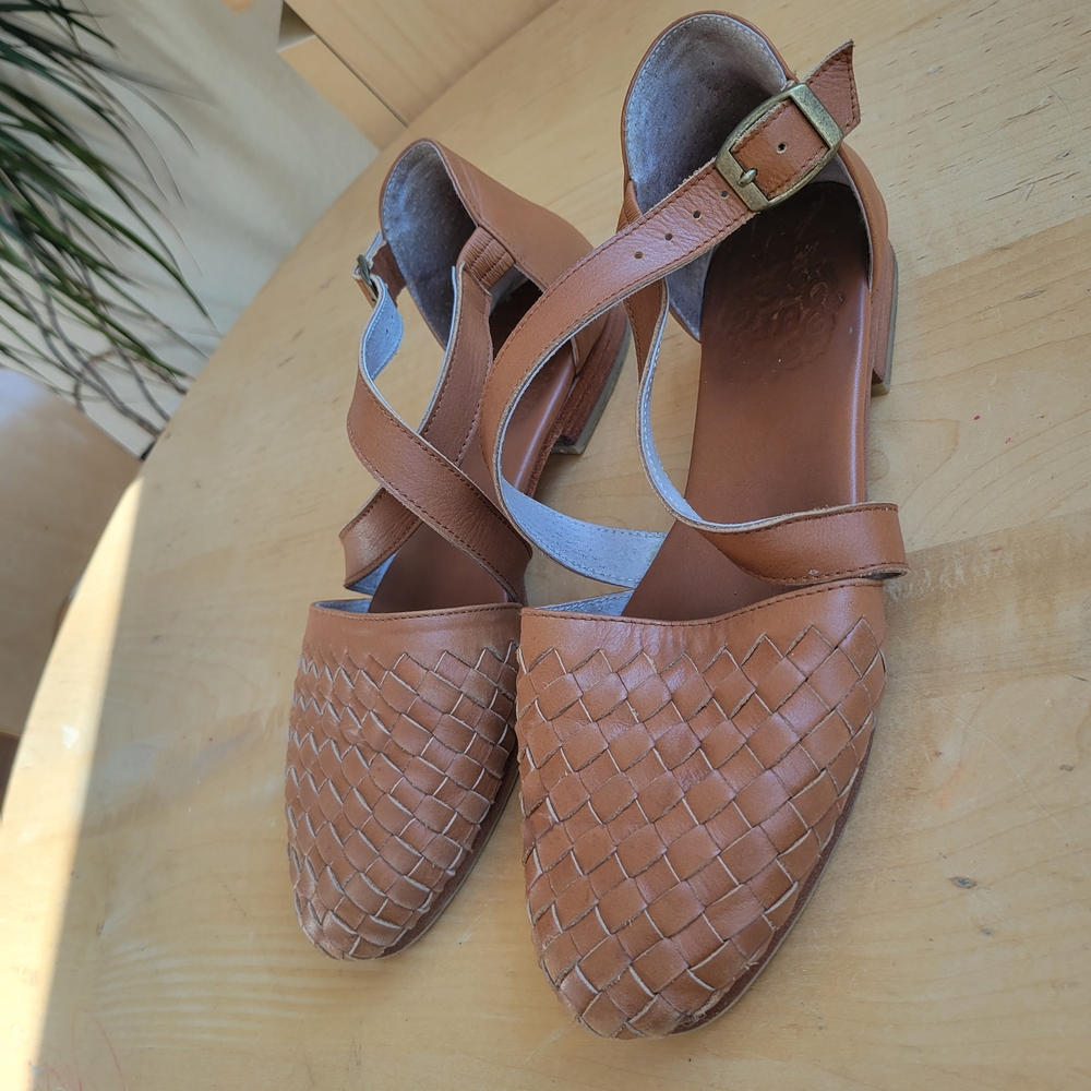 Riviera Brown Leather Flats - Picture 2 of 10